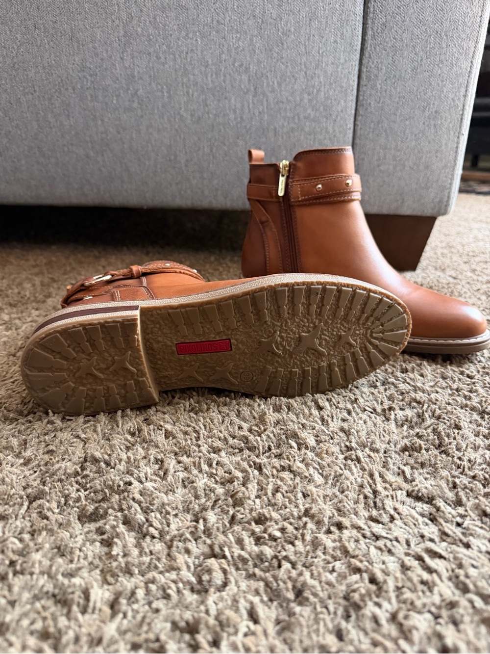 Women’s Tan Leather Ankle Boots with Side Zip